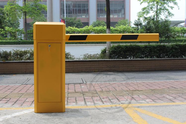 工厂车牌识别系统一体机 构建智慧停车与门禁管理新生态